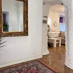 Residences Old Town شقة تالين
