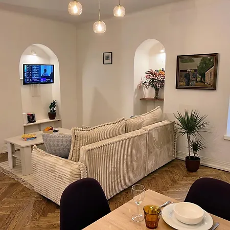 Residences Old Town شقة تالين