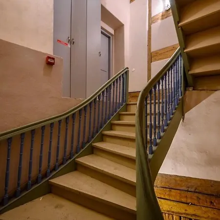 Residences Old Town شقة *