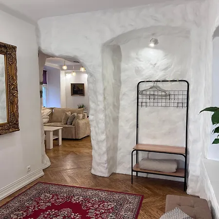 Residences Old Town تالين