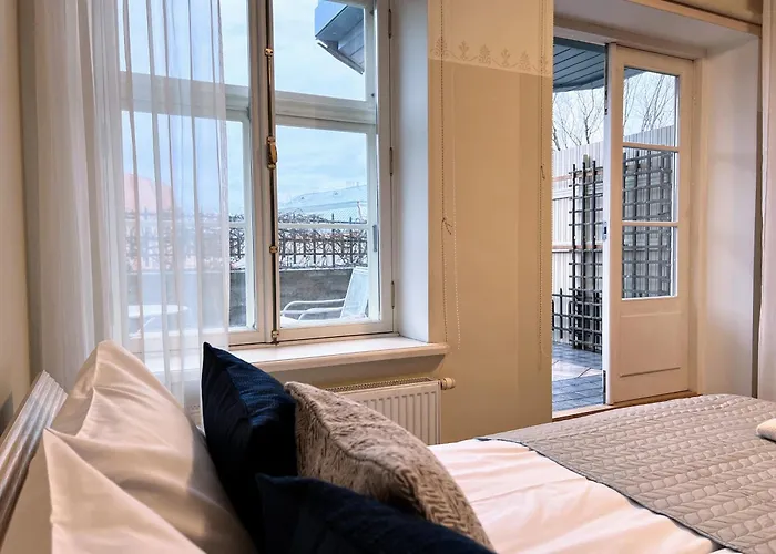 Residences Old Town تالين